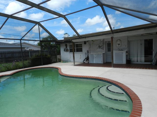 3151 Pinehurst Drive, Lake Worth, FL 33467