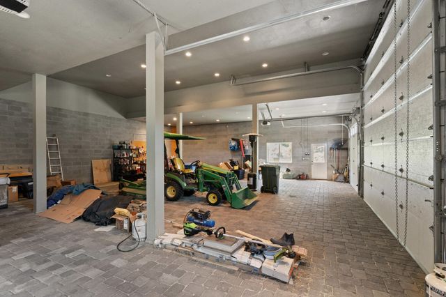 925 Galls Creek Road, Gold Hill, OR 97525