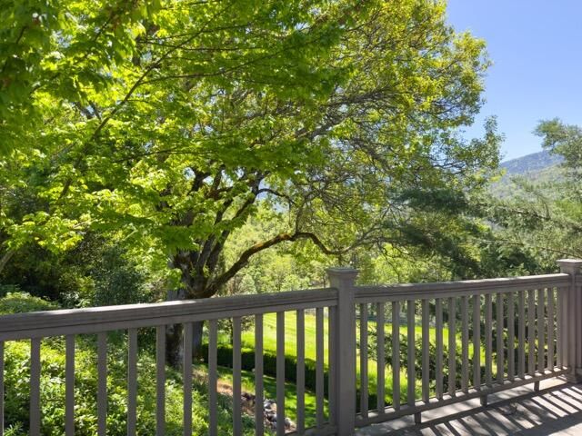 925 Galls Creek Road, Gold Hill, OR 97525