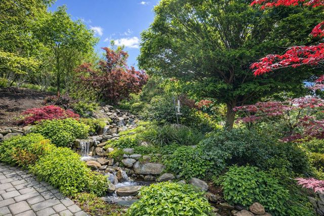 925 Galls Creek Road, Gold Hill, OR 97525