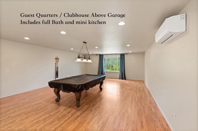 925 Galls Creek Road, Gold Hill, OR 97525