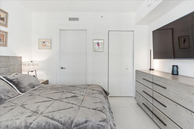 1300 S Miami Ave 3008, Miami, FL 33130