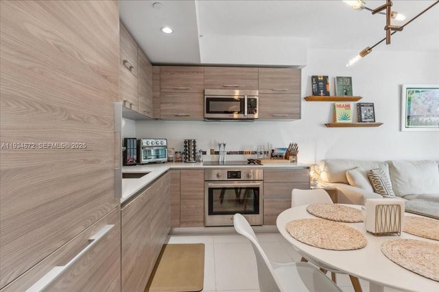 1300 S Miami Ave 3008, Miami, FL 33130