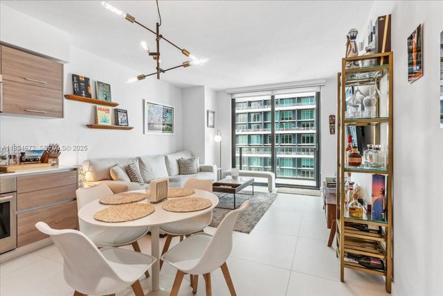 1300 S Miami Ave 3008, Miami, FL 33130