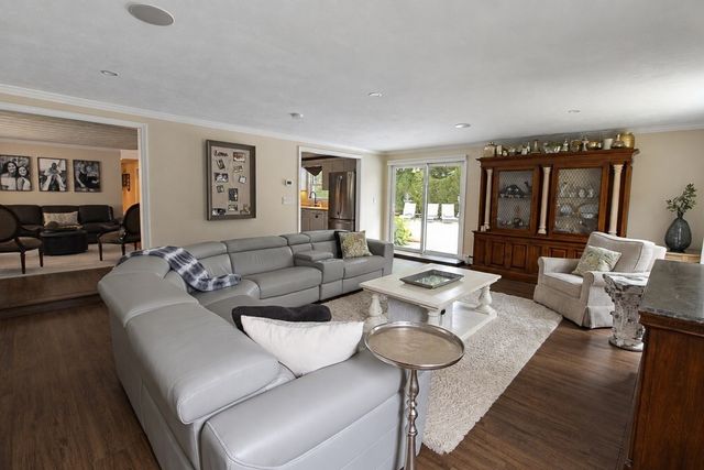 4 Temi Road, Chelmsford, MA 01824