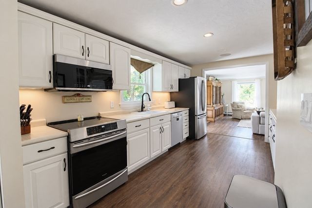 4 Temi Road, Chelmsford, MA 01824