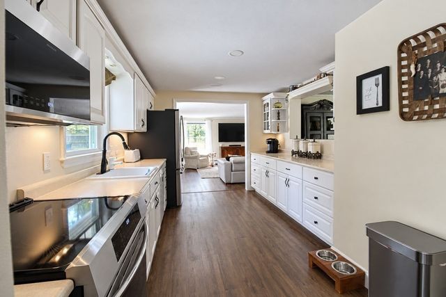4 Temi Road, Chelmsford, MA 01824