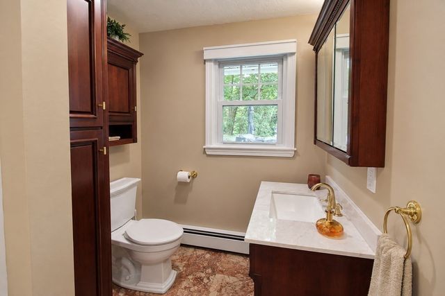 4 Temi Road, Chelmsford, MA 01824