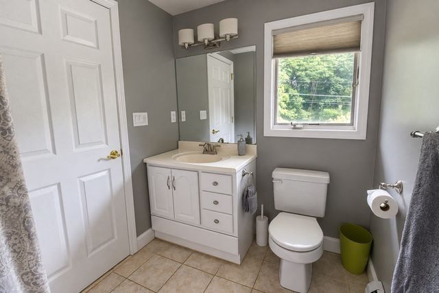4 Temi Road, Chelmsford, MA 01824