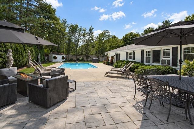 4 Temi Road, Chelmsford, MA 01824
