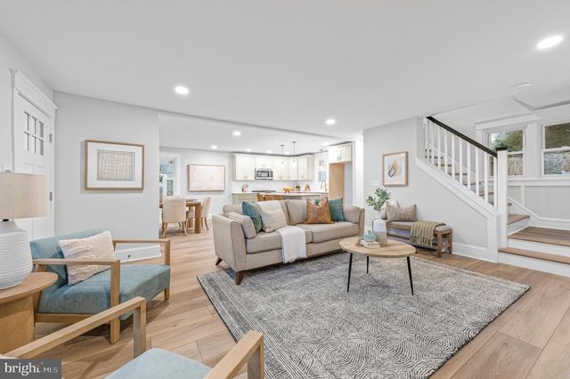 220 N ROLLING RD, Springfield, PA 19064