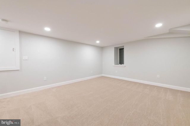 220 N ROLLING RD, Springfield, PA 19064