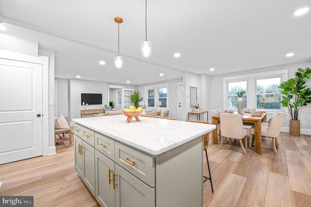 220 N ROLLING RD, Springfield, PA 19064