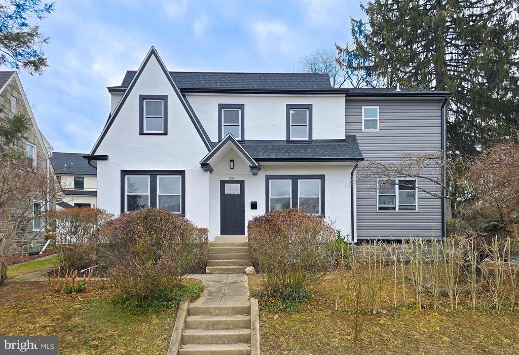 220 N ROLLING RD, Springfield, PA 19064