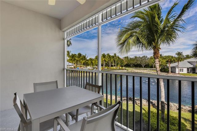 7930 Mahogany Run LN # 826, Naples, FL 34113