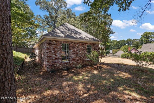 427 Apple Valley, Pearl, MS 39208