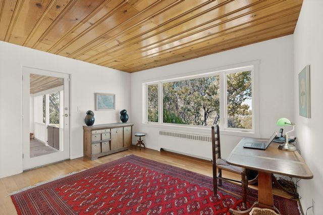 1064 Bishops Lodge Road, Santa Fe, NM 87501