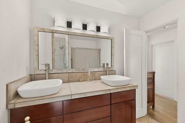 1064 Bishops Lodge Road, Santa Fe, NM 87501