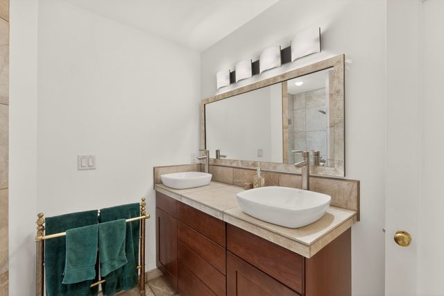 1064 Bishops Lodge Road, Santa Fe, NM 87501