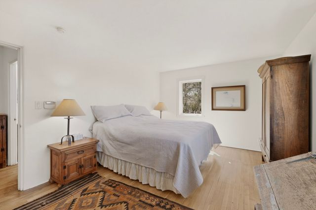 1064 Bishops Lodge Road, Santa Fe, NM 87501