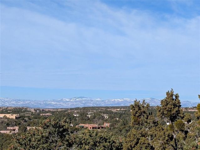 1064 Bishops Lodge Road, Santa Fe, NM 87501