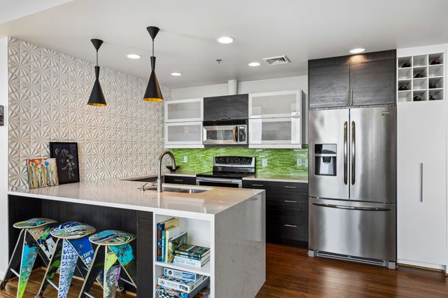 415 Church St Apt 1515, Nashville, TN 37219