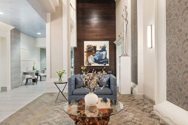 415 Church St Apt 1515, Nashville, TN 37219