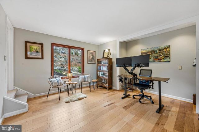 2 LAKE AVE, Media, PA 19063