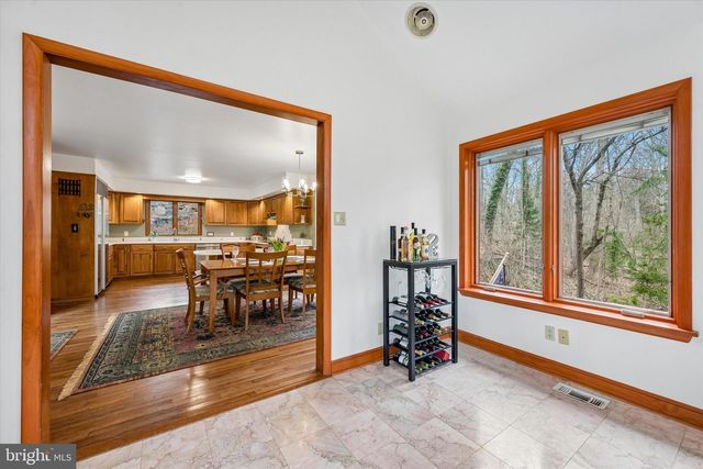 2 LAKE AVE, Media, PA 19063