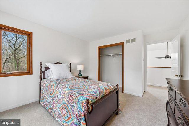 2 LAKE AVE, Media, PA 19063