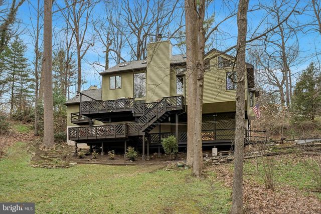 2 LAKE AVE, Media, PA 19063