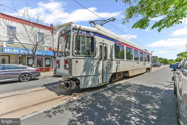 2 LAKE AVE, Media, PA 19063