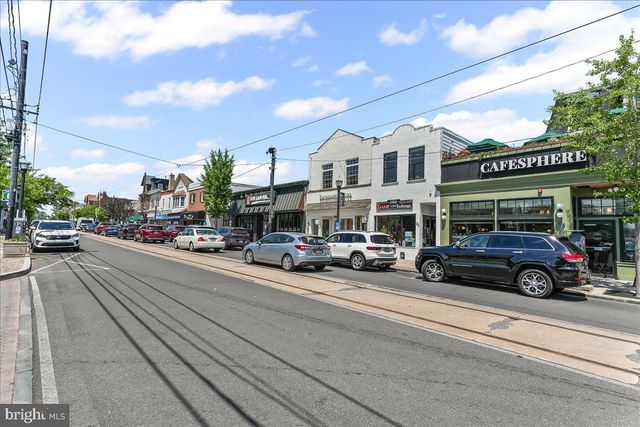 2 LAKE AVE, Media, PA 19063