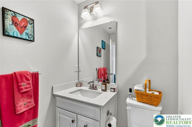 1606 watson Loop, Upper Macungie Twp, PA 18051