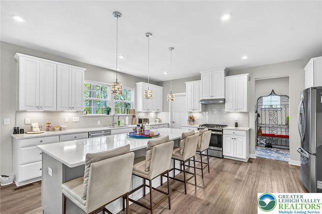 1606 watson Loop, Upper Macungie Twp, PA 18051