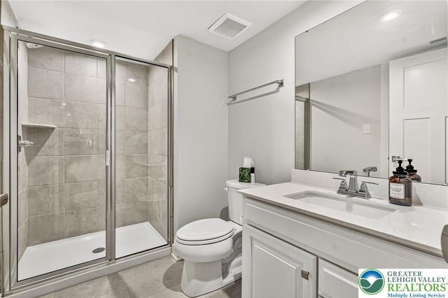 1606 watson Loop, Upper Macungie Twp, PA 18051