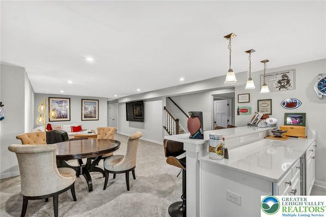 1606 watson Loop, Upper Macungie Twp, PA 18051