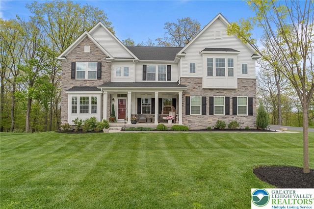 1606 watson Loop, Upper Macungie Twp, PA 18051