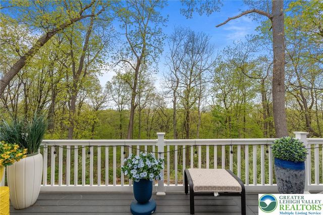 1606 watson Loop, Upper Macungie Twp, PA 18051