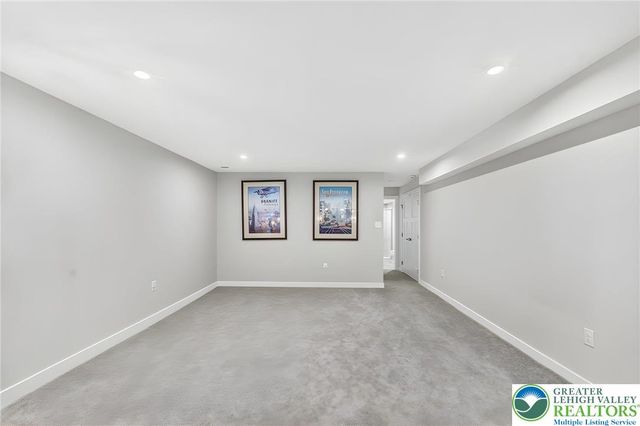 1606 watson Loop, Upper Macungie Twp, PA 18051