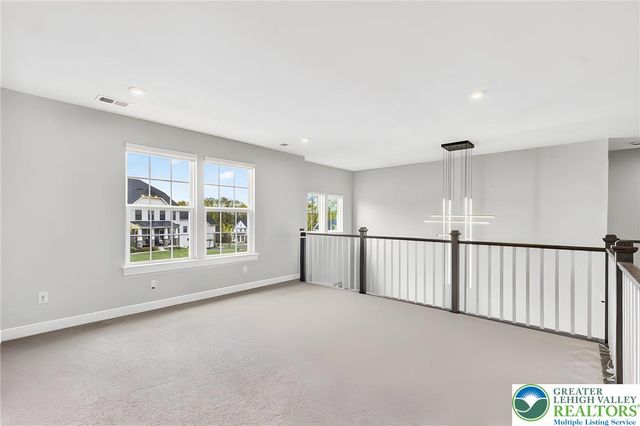 1606 watson Loop, Upper Macungie Twp, PA 18051