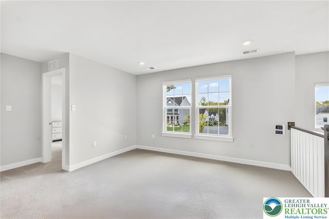 1606 watson Loop, Upper Macungie Twp, PA 18051