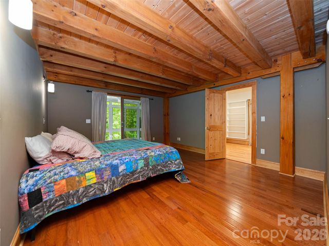 82 Red Oak Drive, Mills River, NC 28759