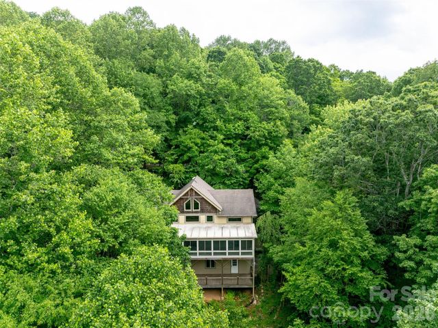 82 Red Oak Drive, Mills River, NC 28759