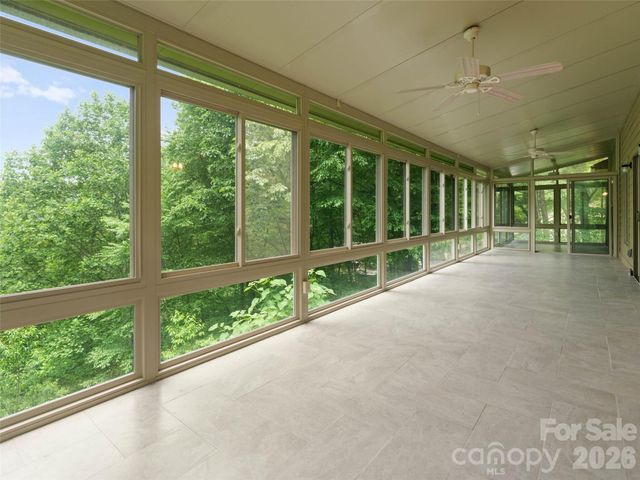 82 Red Oak Drive, Mills River, NC 28759