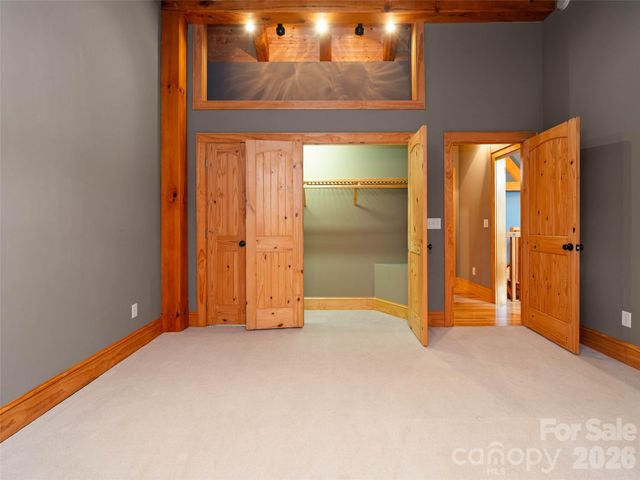 82 Red Oak Drive, Mills River, NC 28759