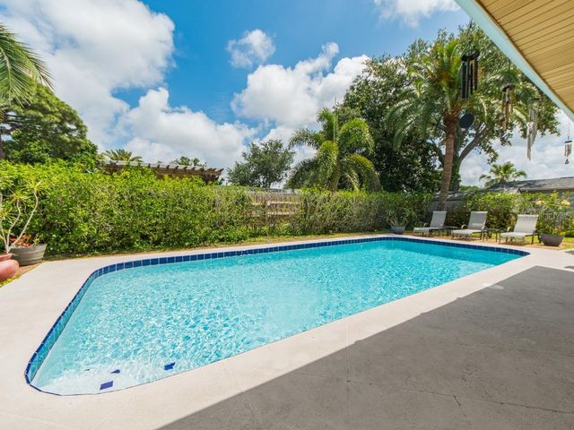 12435 MONARCH CIRCLE, Seminole, FL 33772