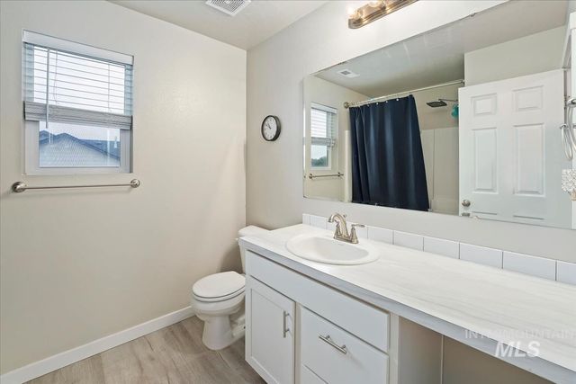 4585 W Everest St, Meridian, ID 83646