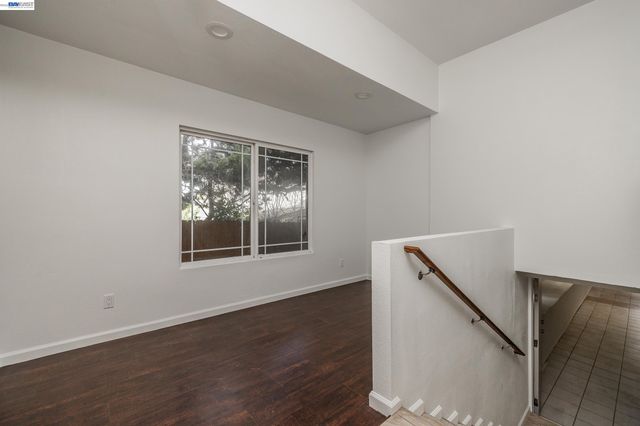 2241 Kelly St, Hayward, CA 94541