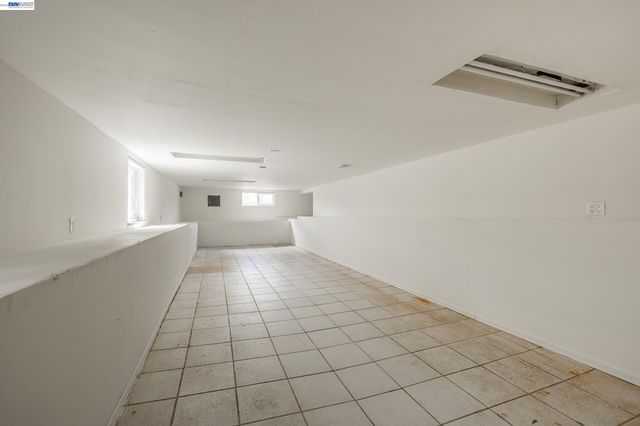 2241 Kelly St, Hayward, CA 94541